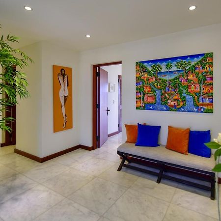 The Hideaway At Hughes Point Hotel Freetown Village Buitenkant foto