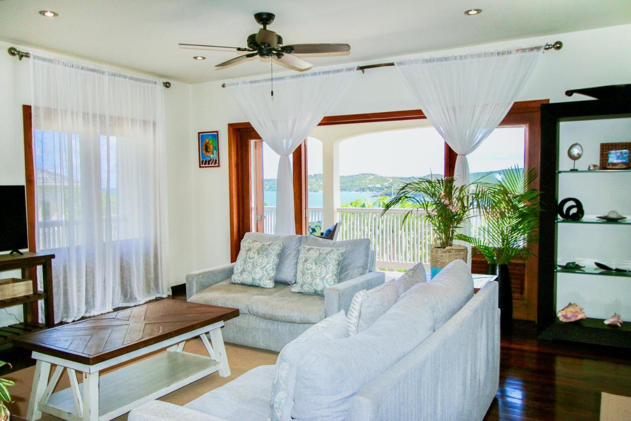 The Hideaway At Hughes Point Hotel Freetown Village Buitenkant foto