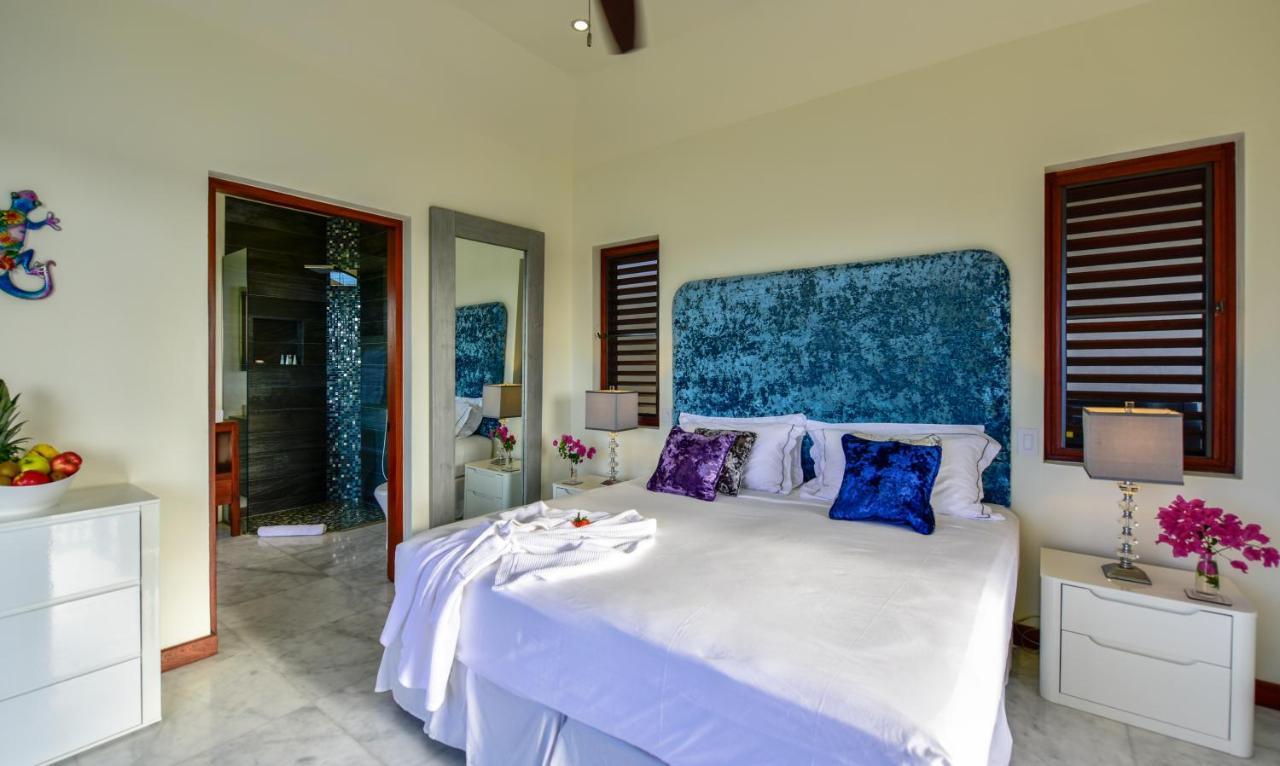 The Hideaway At Hughes Point Hotel Freetown Village Buitenkant foto